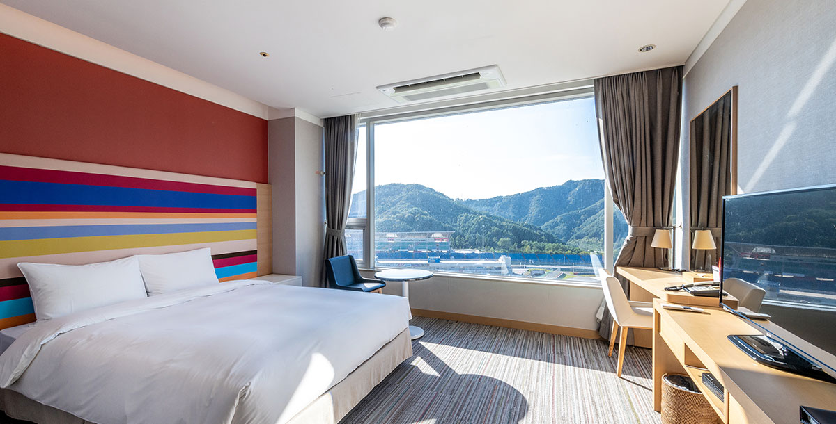 Deluxe Double 이미지