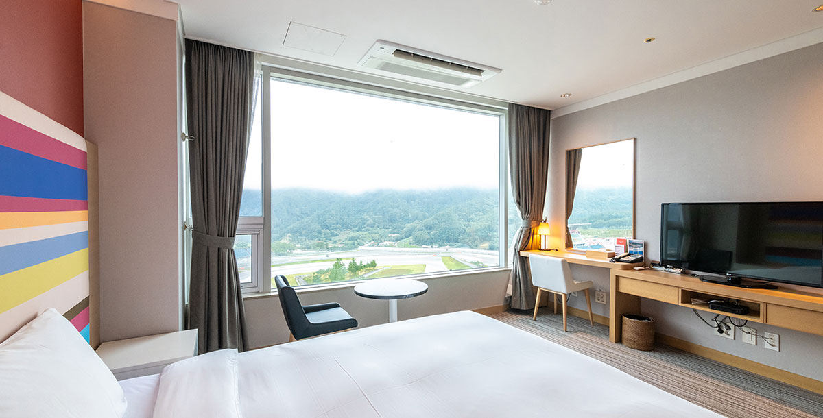 Deluxe Double 이미지